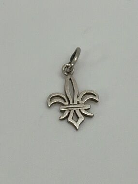 Vtg 925 Sterling Silver Fleur-De-Lis Fleur De Lis Cut Out Mini Charm